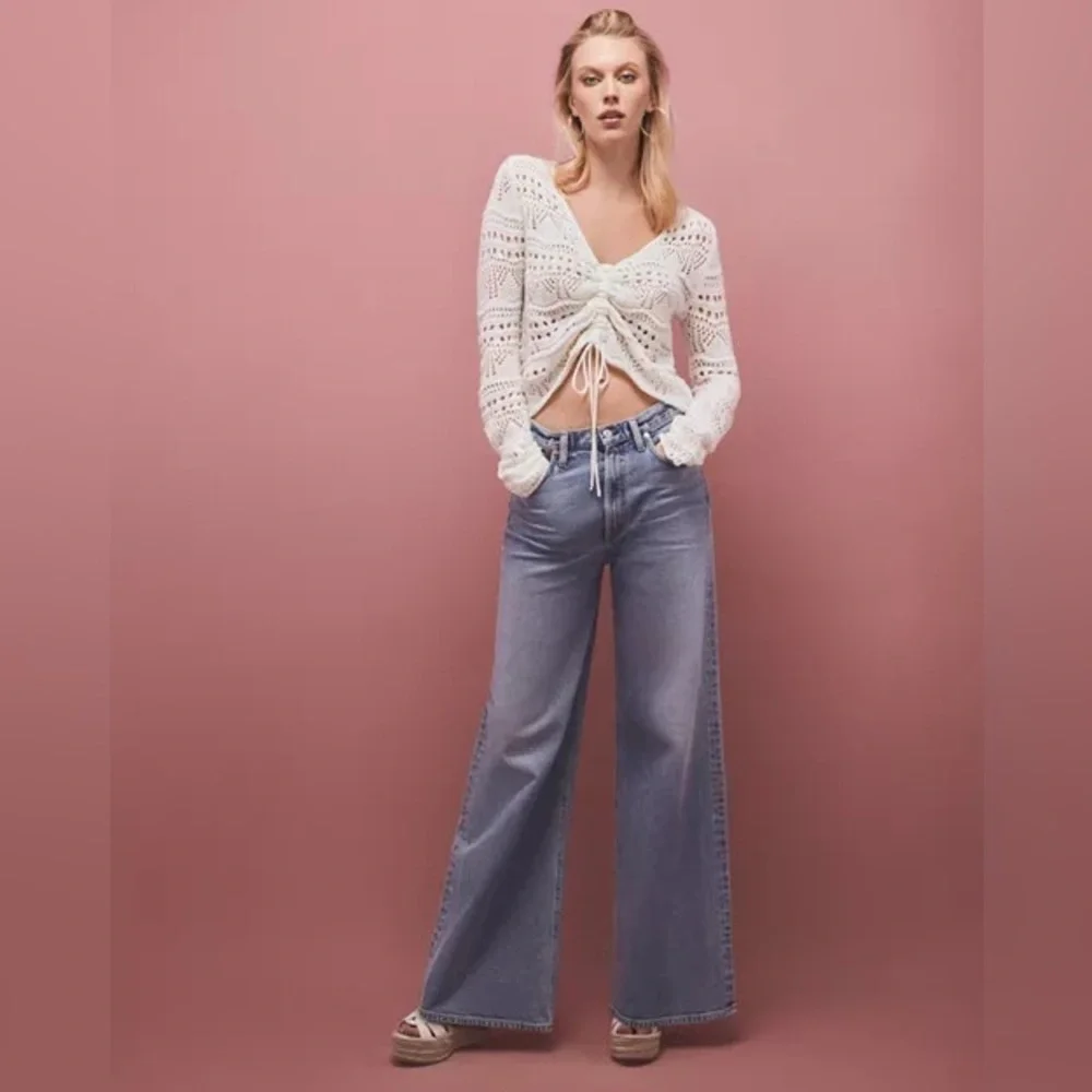 AQUA Chic White Cropped Crochet Sweater XL​